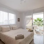 Narcissos 'nissi Beach' A8