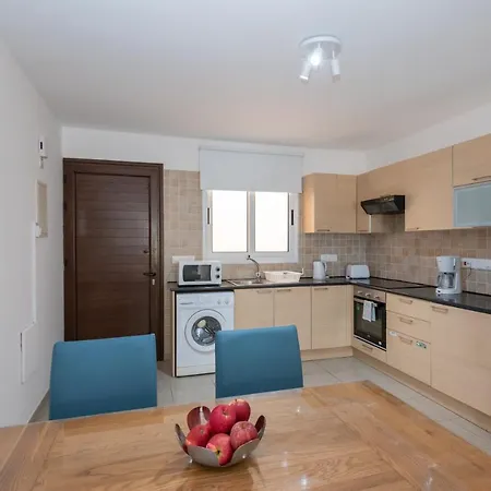 Narcissos 'nissi Beach' A8 Ayía Nápa