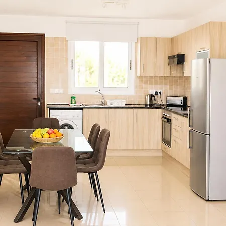 Narcissos 'nissi Beach' A8 * Ayia Napa